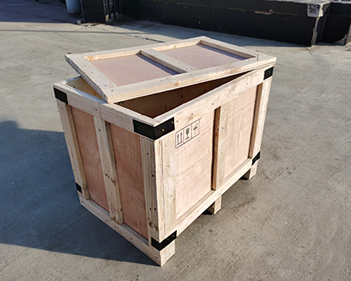 物流快递收到的木箱包装怎么拆开？